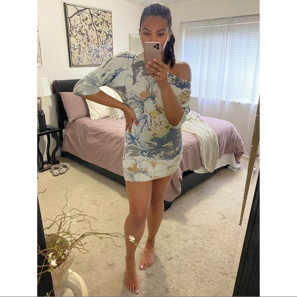 Cashmere | Off-Shoulder Mini Dress